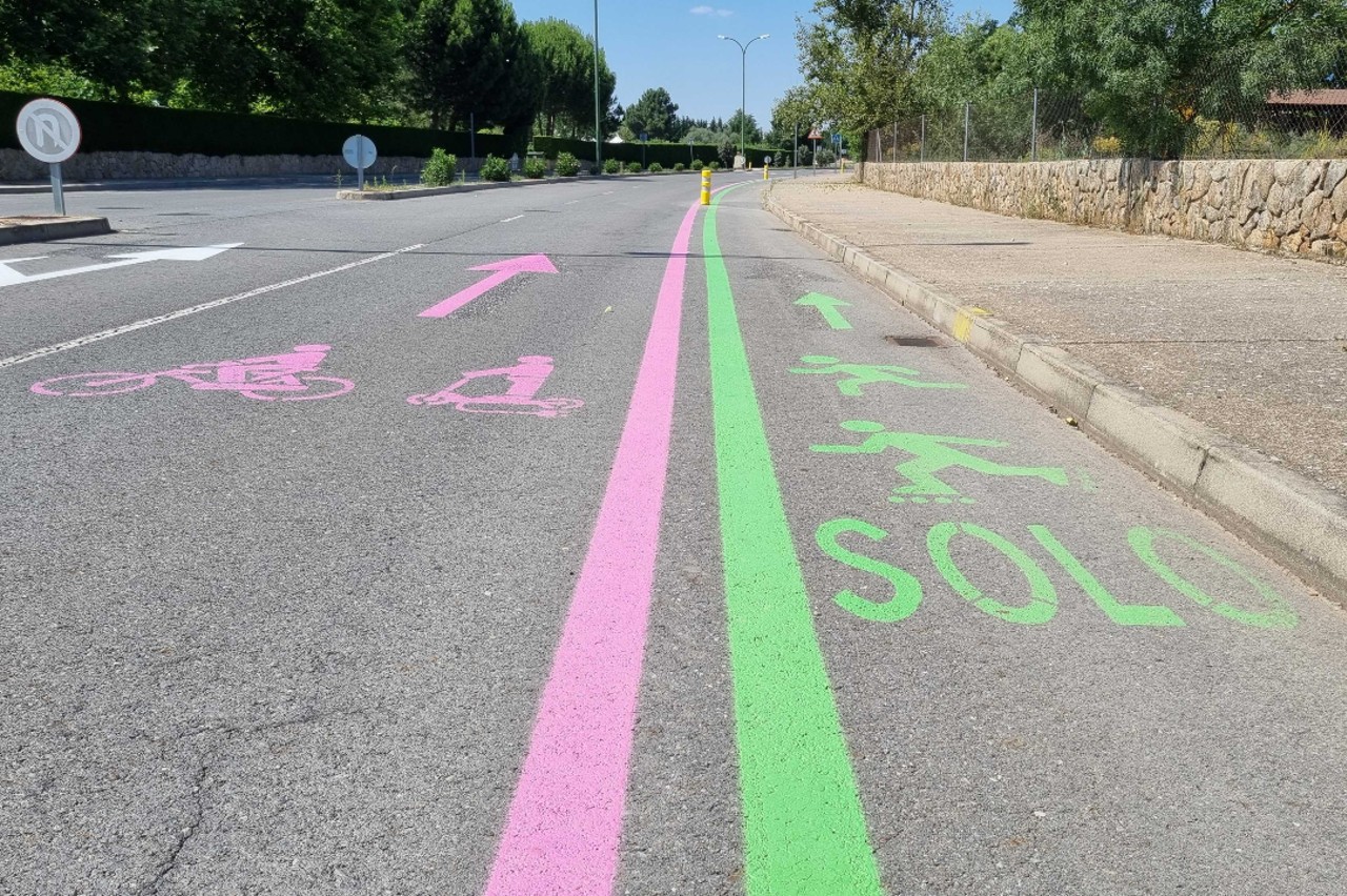 Já viu estas listas coloridas na estrada O que significam