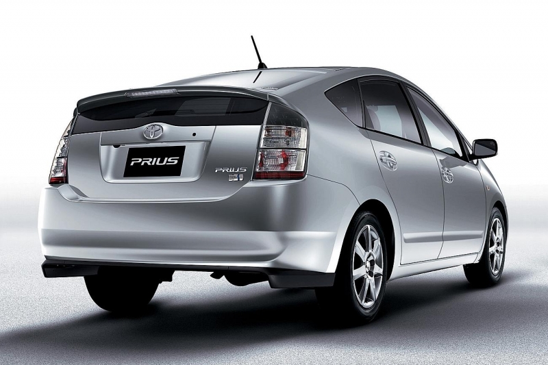 Toyota prius 20 кузов