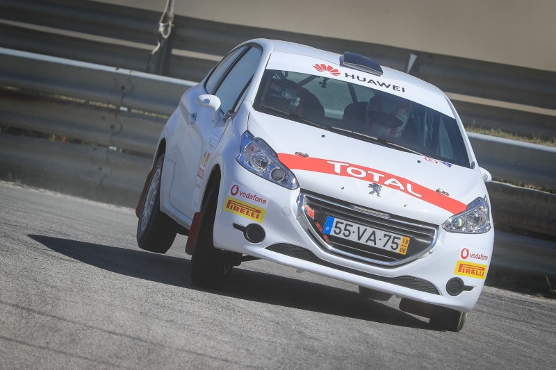 Peugeot 208 R2 Leao De Ralis Mostrou Potencial Em Lousada