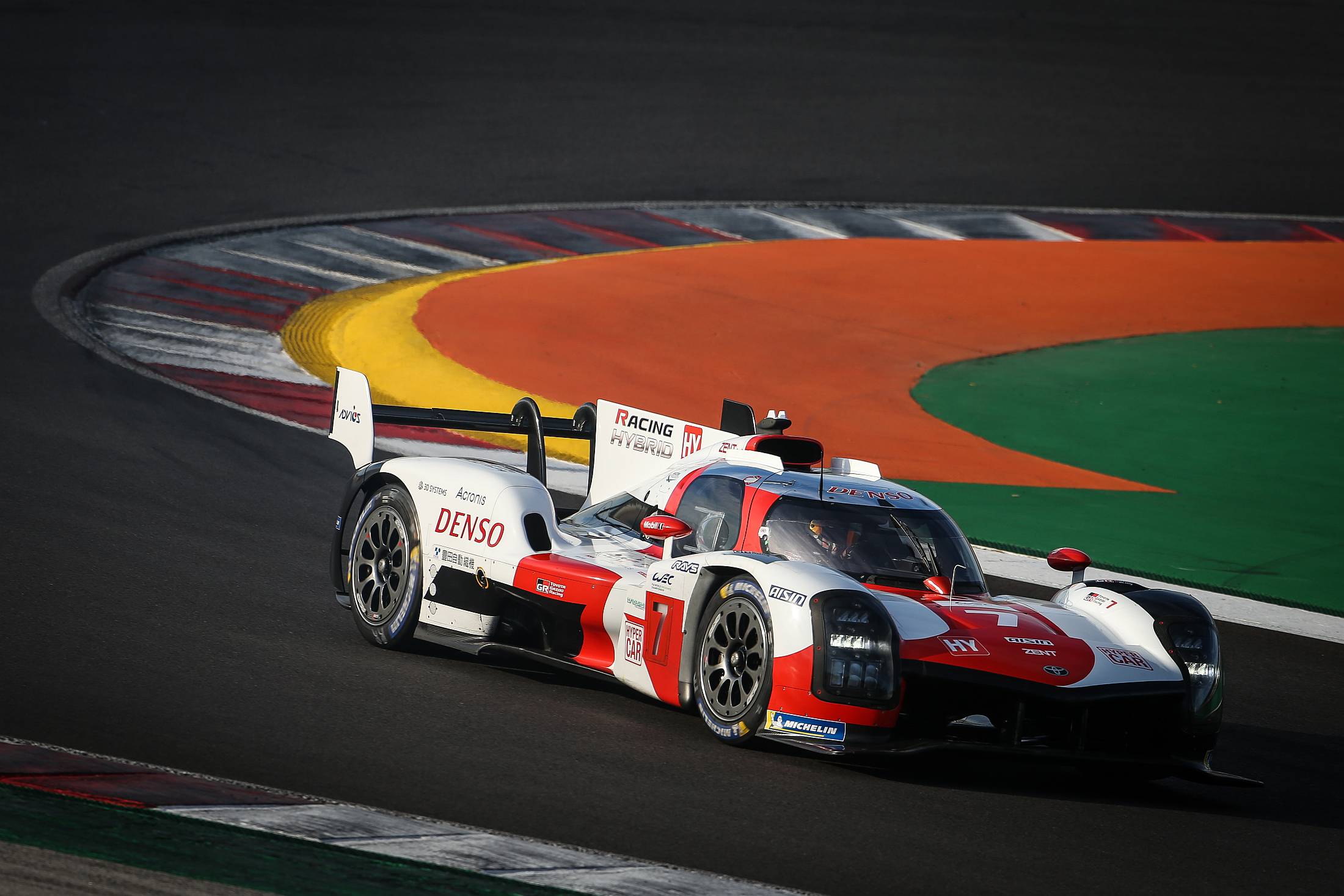 Prova do Mundial de Resistência traz os melhores do mundo – e uma surpresa  – ao Autódromo do Algarve